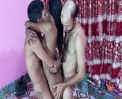 Desi sexy and black woman ingetting fucked by two servant Bengali Sex xxx xvideos... Hanif and Popy khatun and Manik Mia from bengaly acter