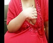 Indian lonely bhabi is showing boobs from indian naika ses