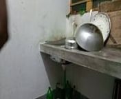 किचन में काम कर रही साली को जबरदस्ती चोदा बैडरूम में from dish village bathing sex