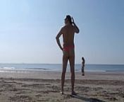 Nudismo in spiaggia from rochelle nudism