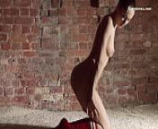 Siro Zagibalo performing upside down gymnastics from yoga nude young girl hairy pussy show video