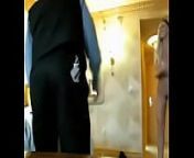Hermosa dama mostrandose desnuda frente al servicio del hotel from hotel service sex