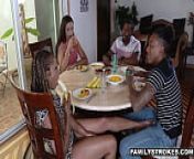 Stepfamily reunion turned into fuck fest from bacha kajar maya video