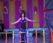 पलंग करे चोय चोय पर जबरदस्त डांस from sex danc nude stage hindi
