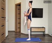 Big tits Lena Levente showing her incredible flexibility from gymnastics bridge tutorial