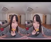 VR作品　彼女の家にお邪魔したら、制服姿の可愛い妹さんに誘惑され、寝てる彼女の横でエッチしちゃった!!! from japan train sex 3gp