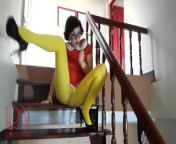 Velma Yellow pantyhose Performing in old house at stairway from 倩倩