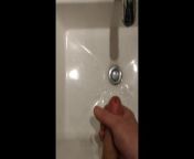Bathroom sink very quick Jackoff with Big Cumshot from bwud