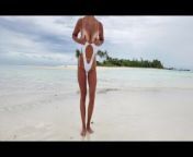 Handjob with cumshot on public beach Maldives 4K from 马尔代夫数据shuju678 c0m一手数据 yvn