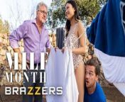 Brazzers - Can Lulu Chu Drain Her Neighbor's Huge Cock In Time Before Her Old Husband Finds Them? from zeng li