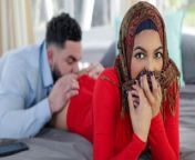 Inexperienced Step Sis Maya Farrell Trains Her Virgin Pussy On Step Brother's Cock - Hijab Hookup from sex with muslim hijab girl