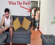 My cuckold husband plays with his cell phone while I fuck with his best friend... from 桃花的意思♛㍧☑【免费版jusege9 com】☦️㋇☓•h6um